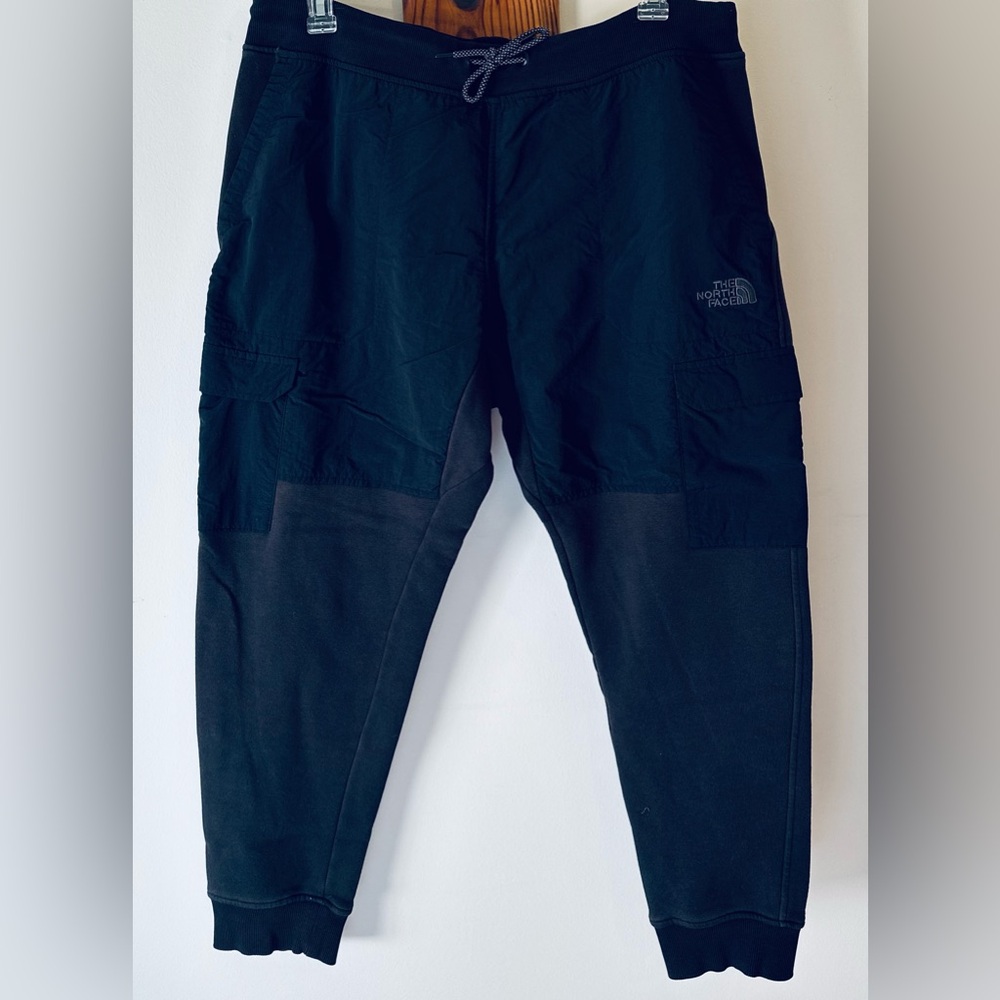 The North Face Apex Flex
FUTURELIGHT Men’s Goose Down Insulated Pants Size XL